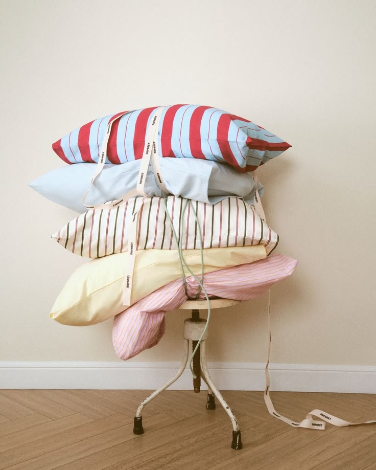 Bed pillows for comfortable everyday spaces